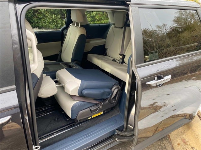 2025 Kia Carnival EX