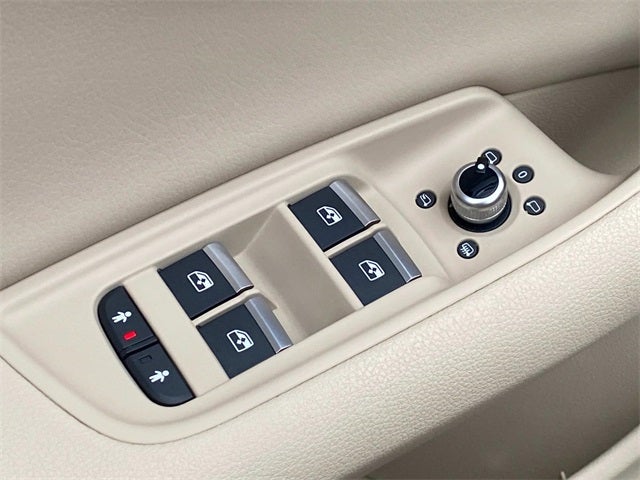 2019 Audi Q7 45 Premium Plus quattro