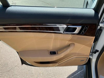 2019 Porsche Panamera Base