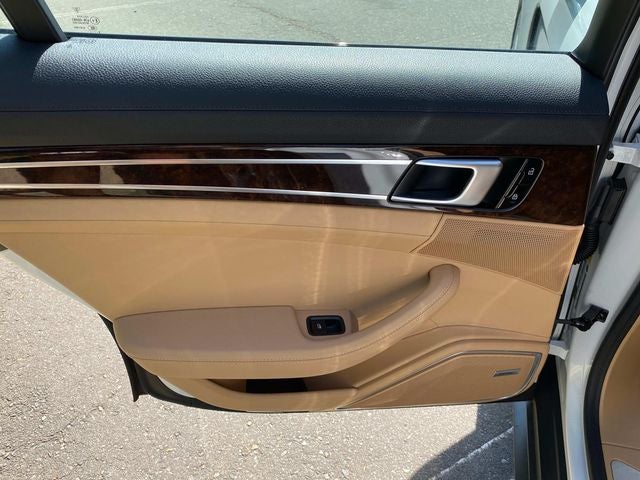 2019 Porsche Panamera Base