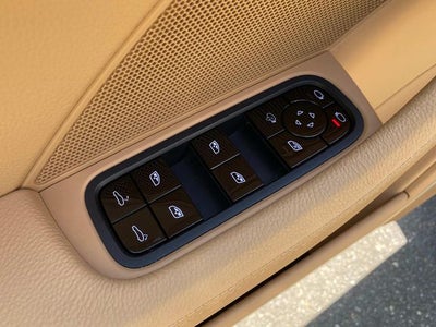 2019 Porsche Panamera Base