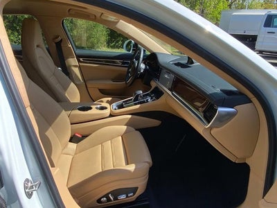 2019 Porsche Panamera Base