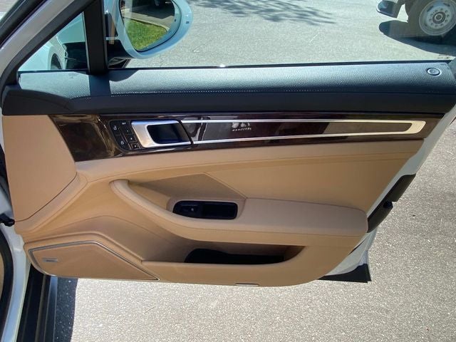 2019 Porsche Panamera Base
