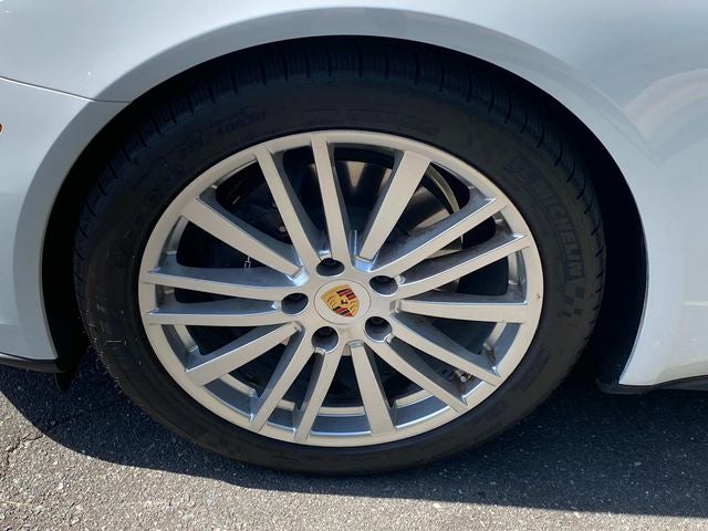 2019 Porsche Panamera Base