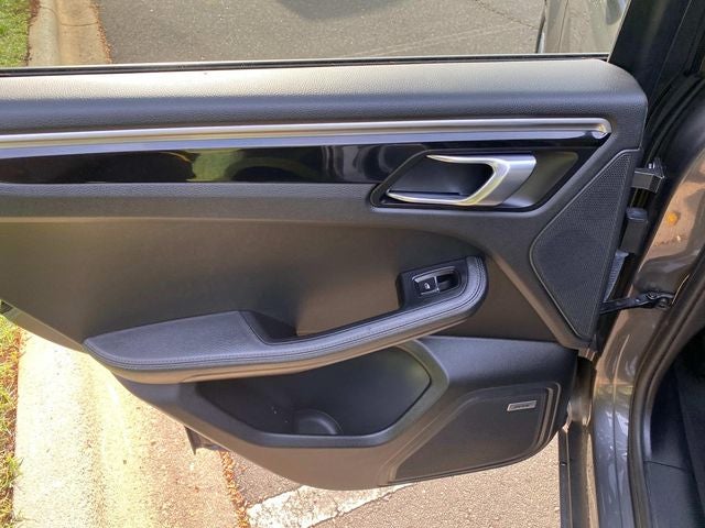 2018 Porsche Macan Base