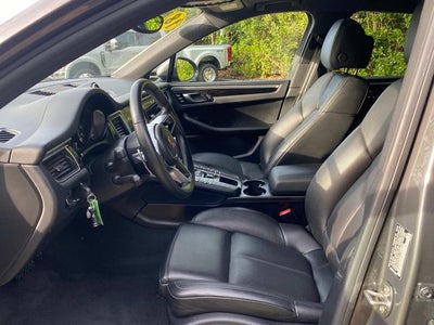 2018 Porsche Macan Base