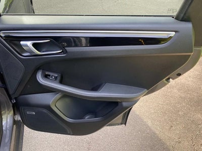 2018 Porsche Macan Base