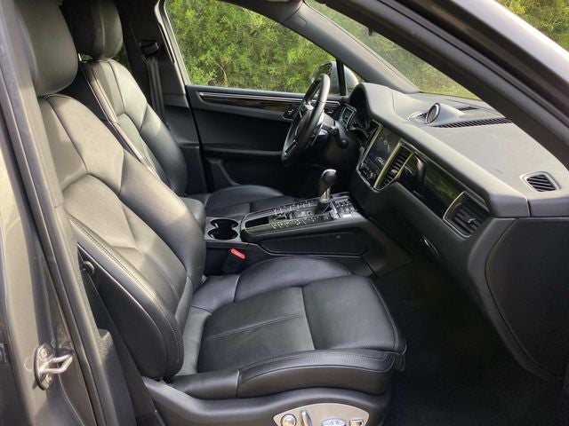 2018 Porsche Macan Base