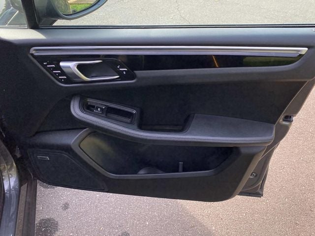 2018 Porsche Macan Base