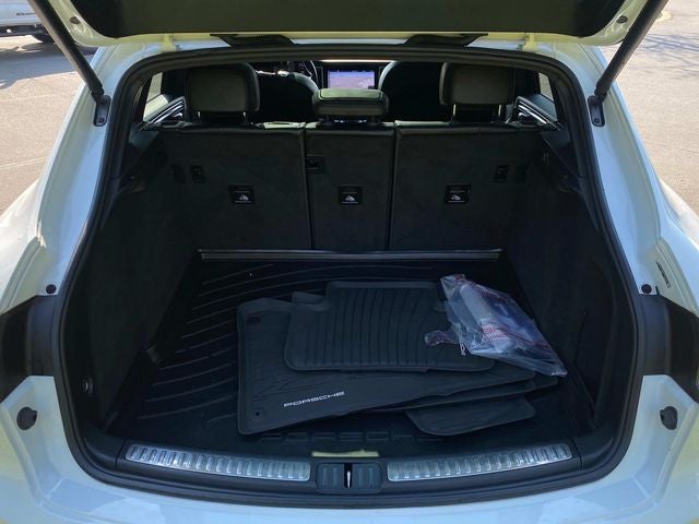 2020 Porsche Macan S