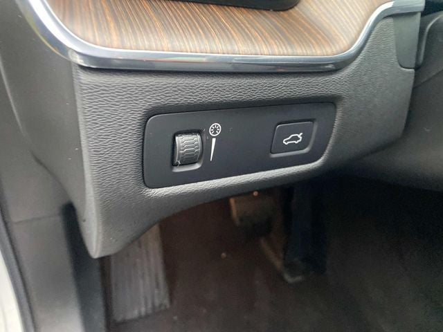 2021 Volvo XC60 T5 Momentum