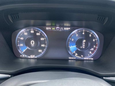 2021 Volvo XC60 T5 Momentum
