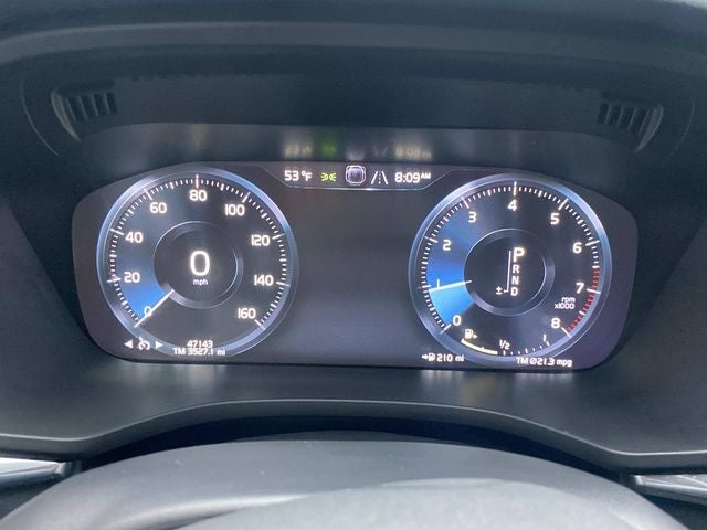 2021 Volvo XC60 T5 Momentum