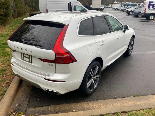 2021 Volvo XC60 T5 Momentum