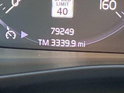 2021 Volvo XC40 Momentum