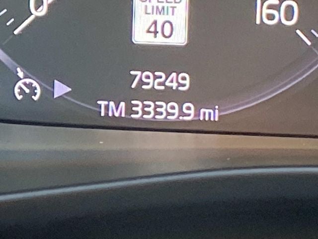 2021 Volvo XC40 Momentum