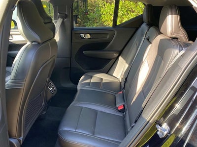 2021 Volvo XC40 Momentum