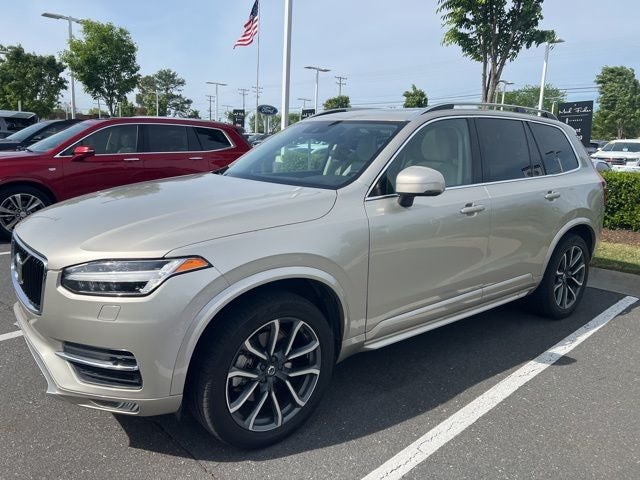 2018 Volvo XC90 T6 Momentum
