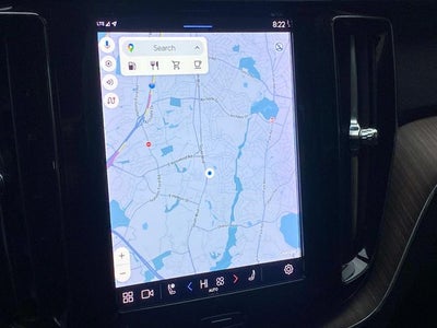 2022 Volvo XC60 B5 Momentum