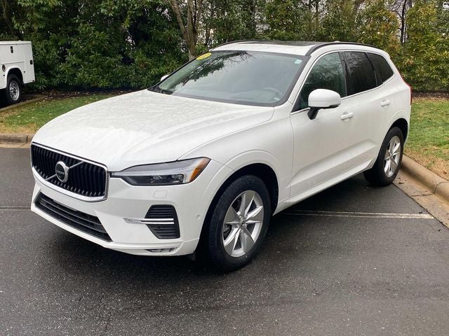 2022 Volvo XC60 B5 Momentum