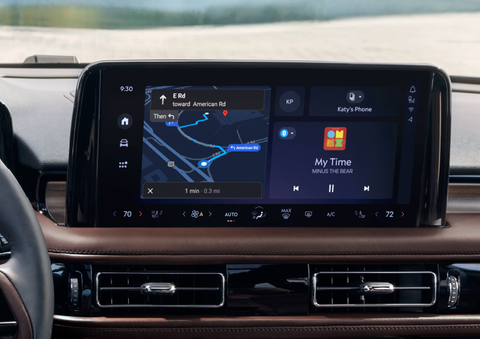 The 13.2-inch LCD touchscreen is showcased. | Mark Ficken Lincoln in Charlotte NC