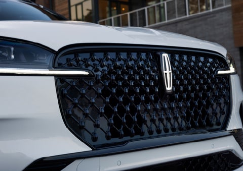 The front grille of a 2026 Lincoln Aviator® SUV is shown. | Mark Ficken Lincoln in Charlotte NC