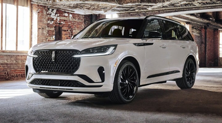 A 2026 Lincoln Aviator® SUV is shown with the available Jet Appearance Package. | Mark Ficken Lincoln in Charlotte NC